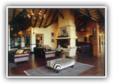 Tinga Narina Lodge - Main Lodge Lounge Area