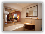 City Lodge Hatfield - Bathroom with view of bedroom
