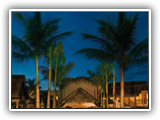 Maritim Hotel - Hotel Entrance